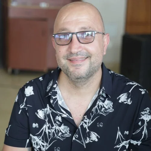 جوي ب. حداد